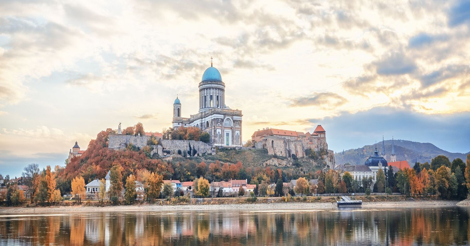  2026 - Klassische Donaukreuzfahrt Illustration 